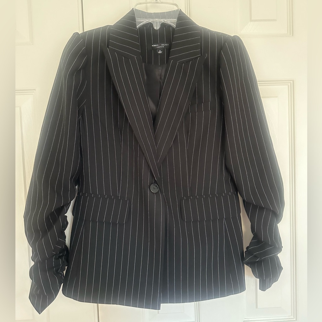 New Romeo Juliet Couture Brand Blazer Size Small